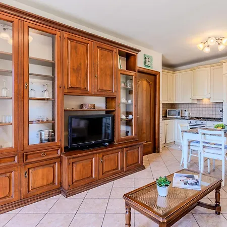 Apartamento Sole By Interhome